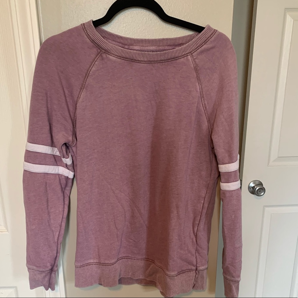 American Eagle Crew Neck Sweater